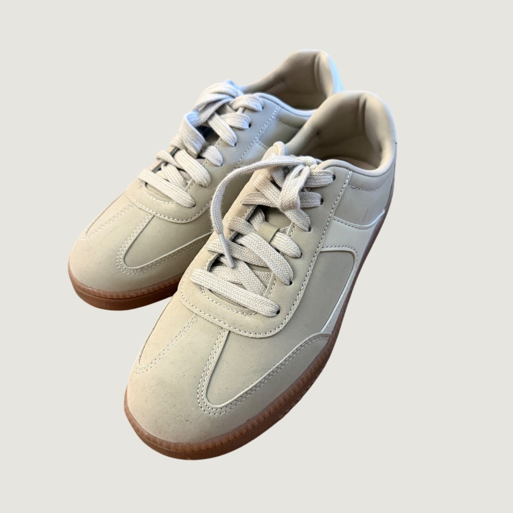 Womens Beige Cream Gum Sole Casual Sneakers Size 8.5